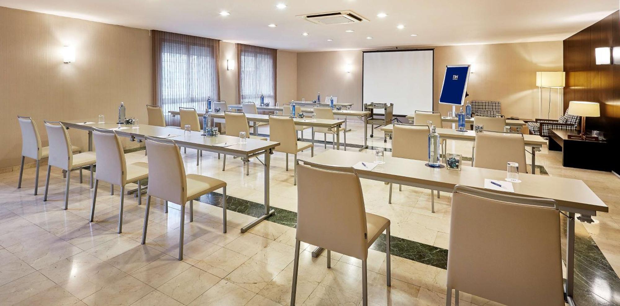 Hotel Nh Lleida Pirineos Zewnętrze zdjęcie