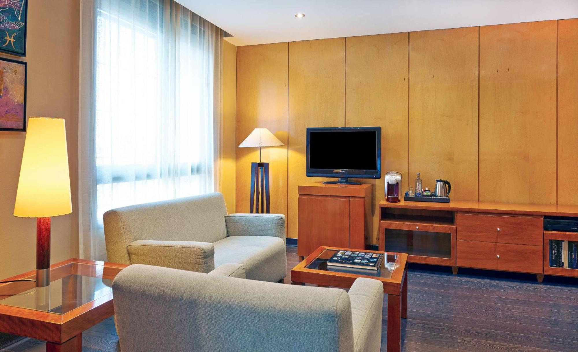 Hotel Nh Lleida Pirineos Zewnętrze zdjęcie