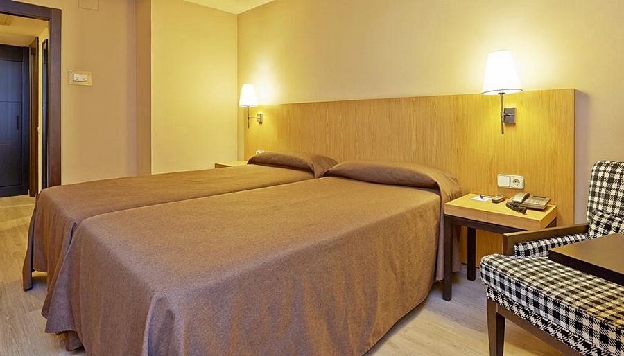 Hotel Nh Lleida Pirineos Zewnętrze zdjęcie