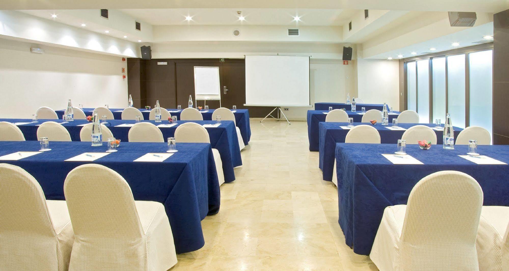 Hotel Nh Lleida Pirineos Zewnętrze zdjęcie